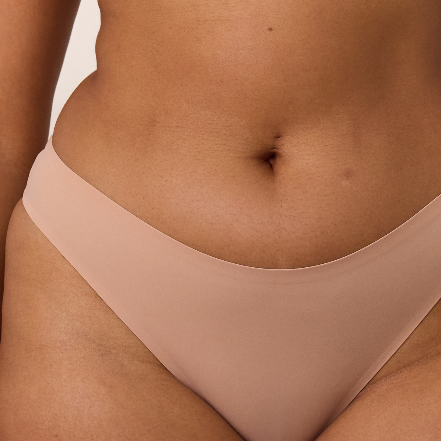 Everyday Flex Brazilian Slip - Honingkleurig